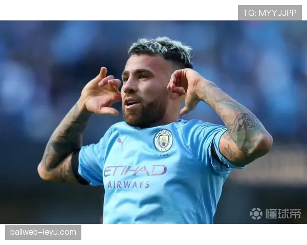 奥塔门迪在曼城表现出色 成为球队后防核心 奥塔门迪在曼城表现出色 成为球队后防核心