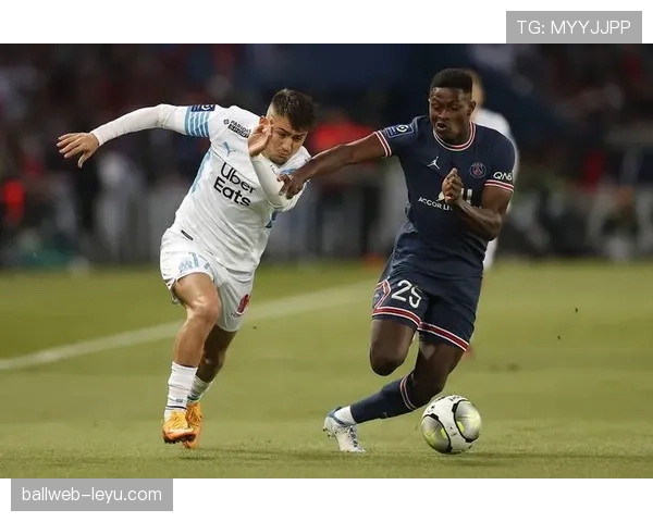 西甲劲旅续写辉煌，欧联杯再度加冕，状态强势回暖