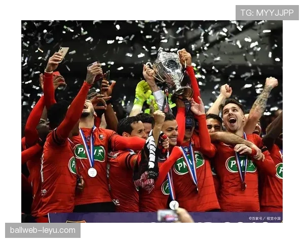 英超赛季盛典揭晓：最佳球员、最佳教练与最佳新秀荣耀加冕