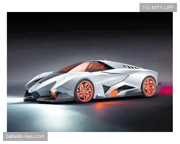 扬尼斯家隔壁都在攒钱，他却又买了辆天价跑车，简直普通人活成两种命！